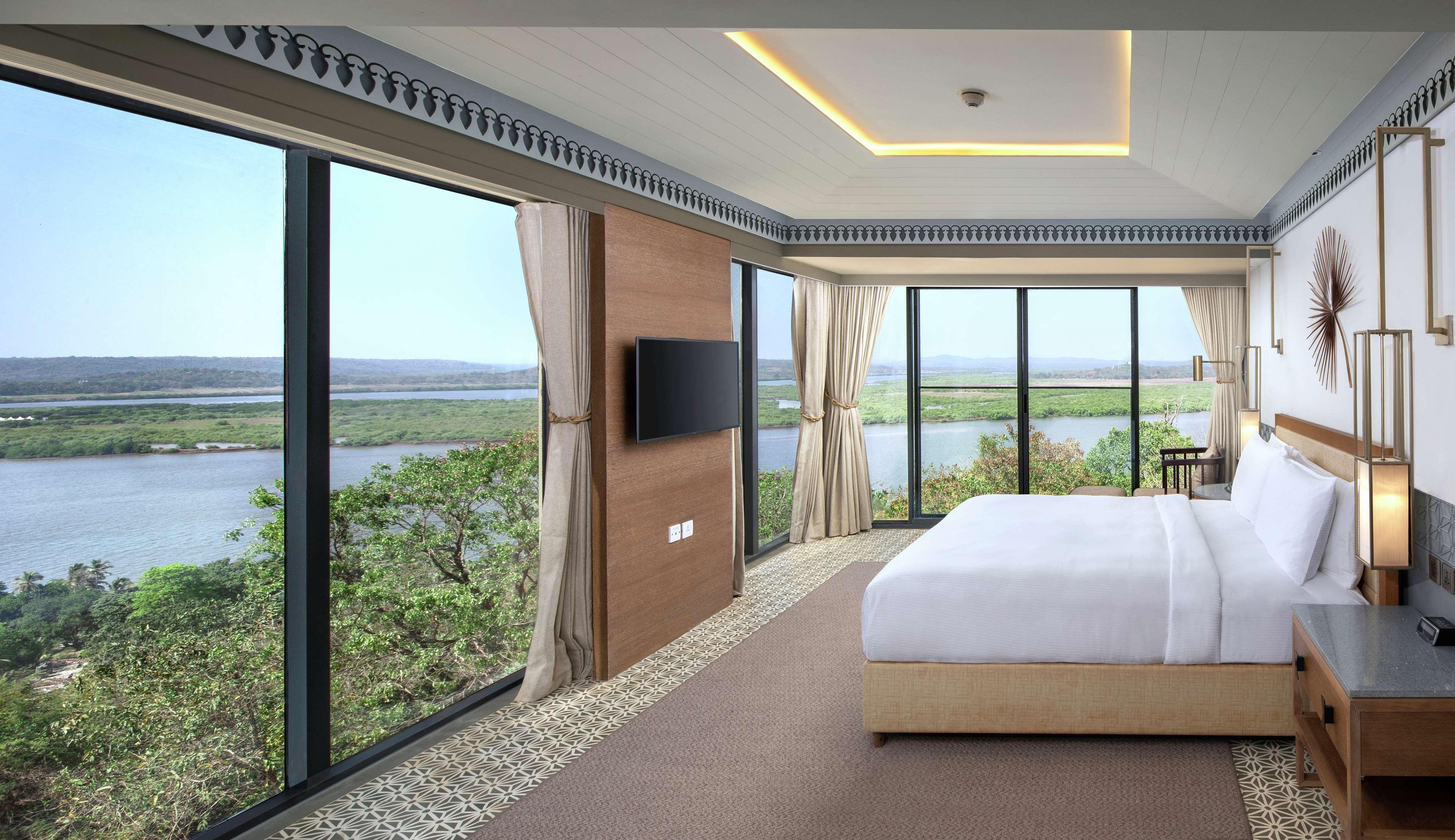 Doubletree By Hilton Goa - Panaji Hotel Luaran gambar