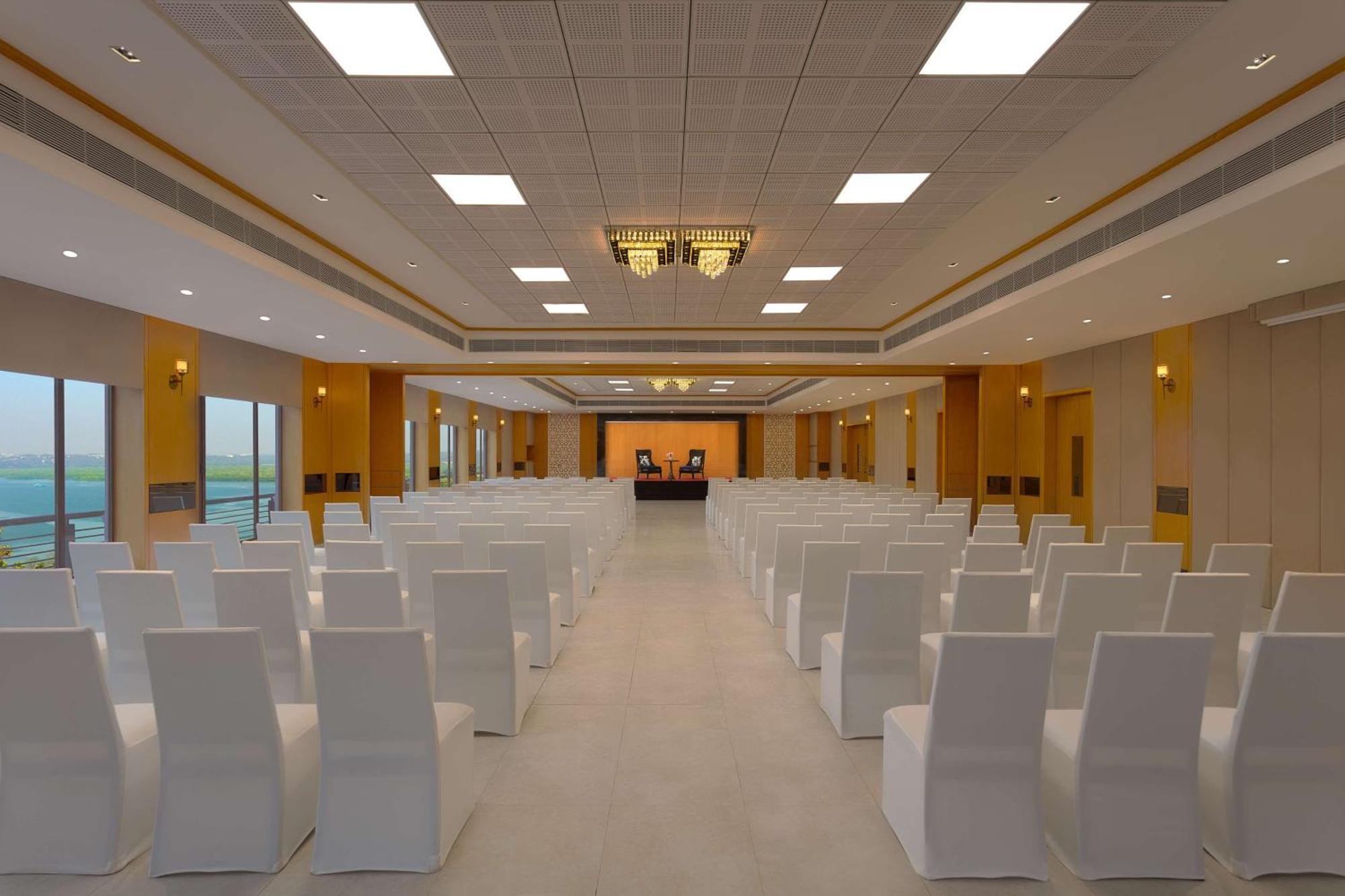 Doubletree By Hilton Goa - Panaji Hotel Luaran gambar
