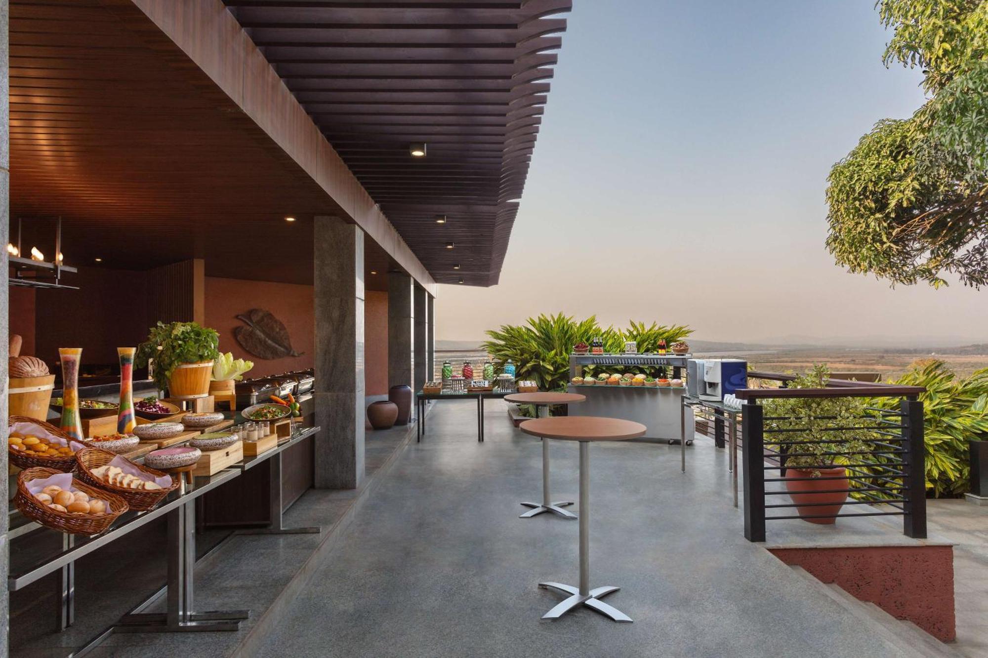Doubletree By Hilton Goa - Panaji Hotel Luaran gambar