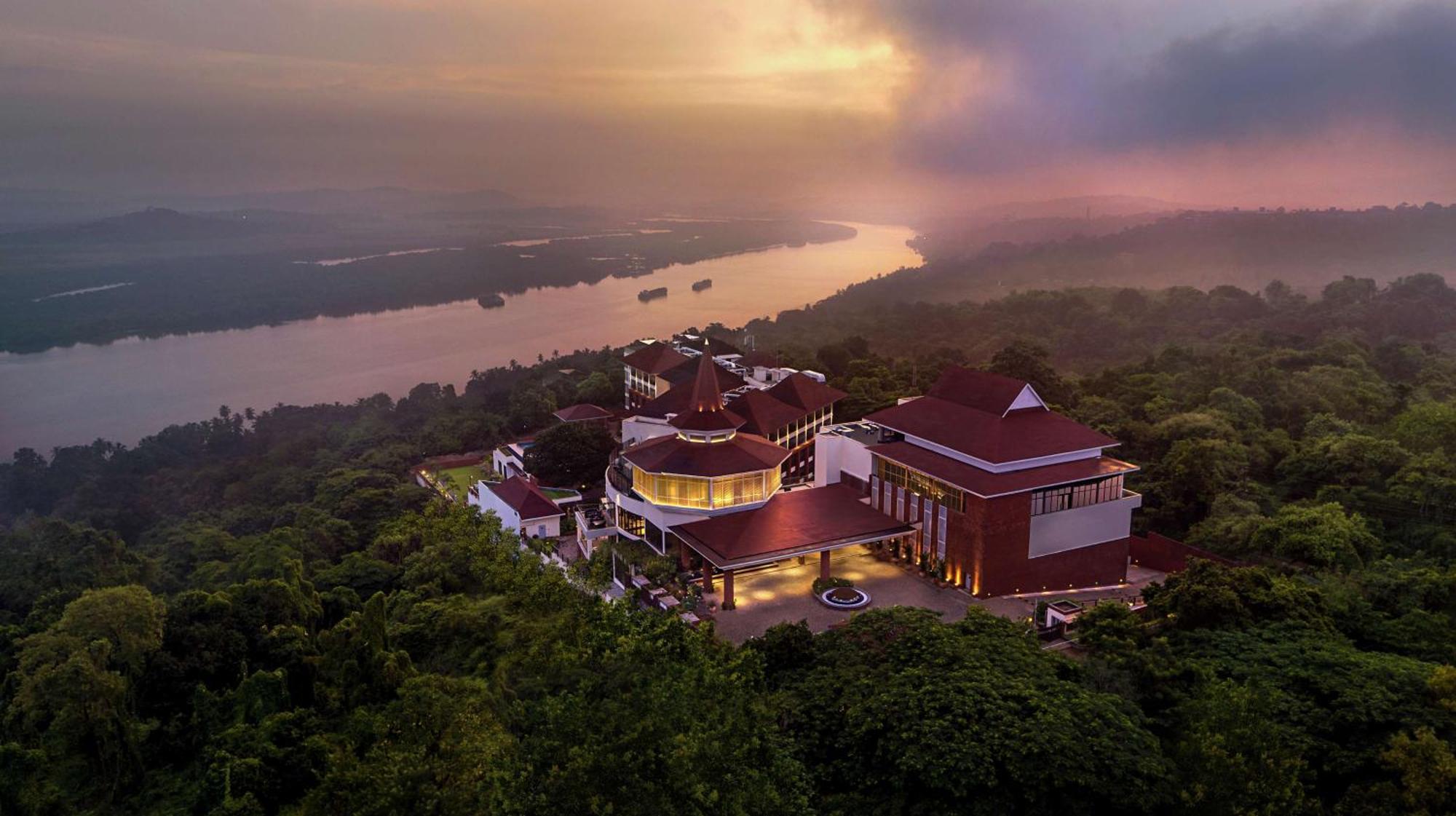 Doubletree By Hilton Goa - Panaji Hotel Luaran gambar